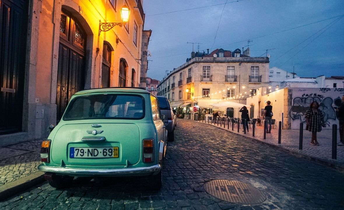 How to Get the Most Money for Your Car at a Dealer Auction